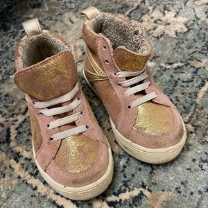 Freshly Picked Sneakers size 8 US toddler